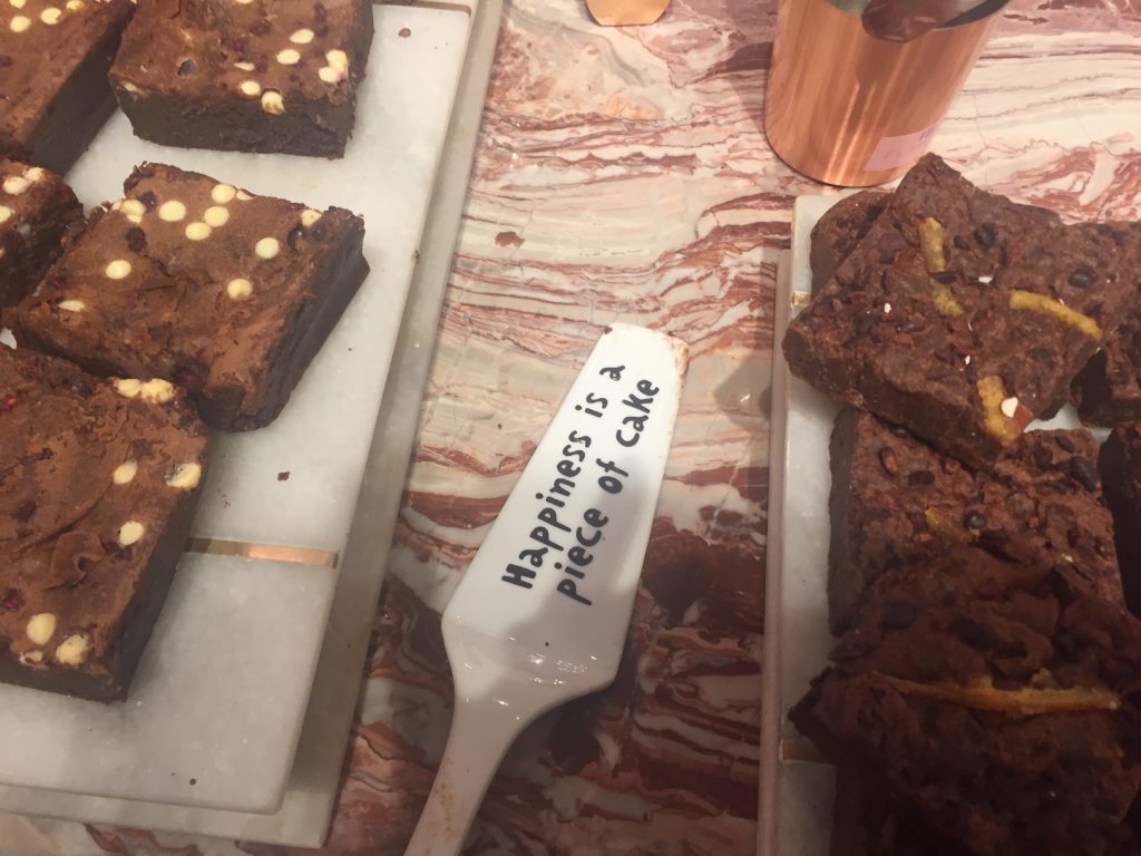 Flower Power at Elan Oxford Circus London - Happiness is a piece of cake server slice