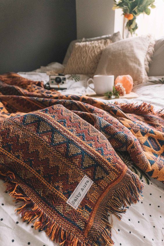 Fall Pinterest Favourite Pins - Salty Aura rugs and blankets